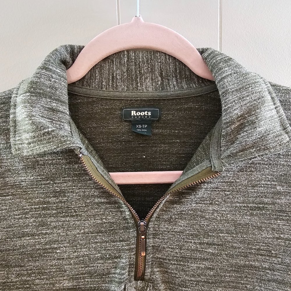 Pullover Roots Sweater - Picture 2 of 7